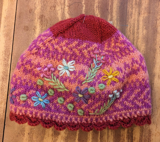 Knit Hat "Sadie" in Berry